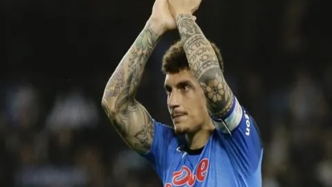 “伯恩茅斯瞄准凯帕高价引进，切尔西放行球员转会有望成真”