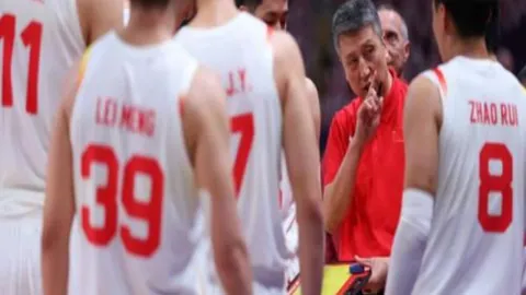 曼联不败奇兵：滕哈格领跑2月英超最佳教练榜，实力领跑无悬念！